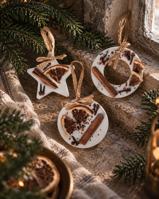 Yule | Botanical Scented Wax Decoration